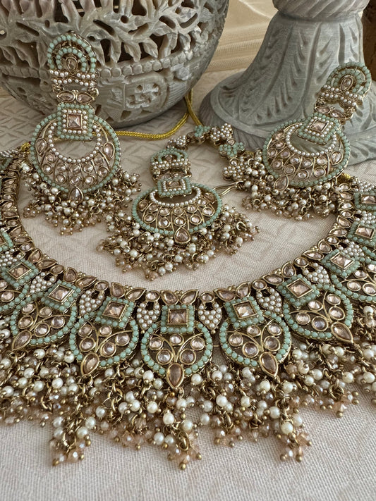 LEAH SAGE GREEN NECKLACE SET