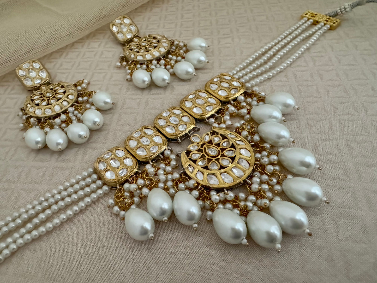 ANJALI KUNDAN CHOKER SET