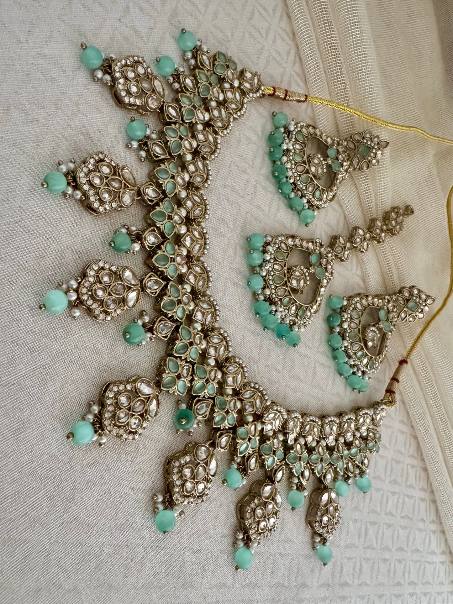 VEDA PASTEL GREEN NECKLACE SET