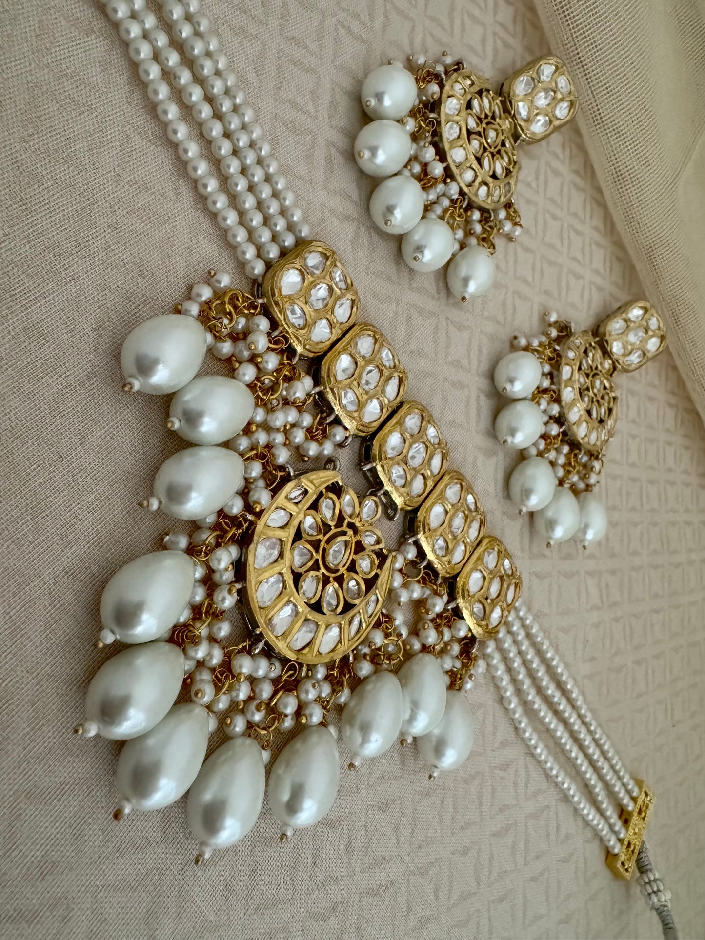 ANJALI KUNDAN CHOKER SET