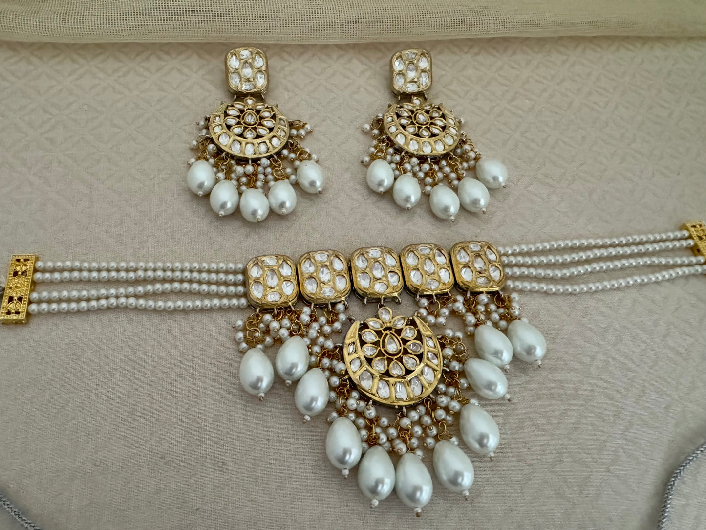 ANJALI KUNDAN CHOKER SET