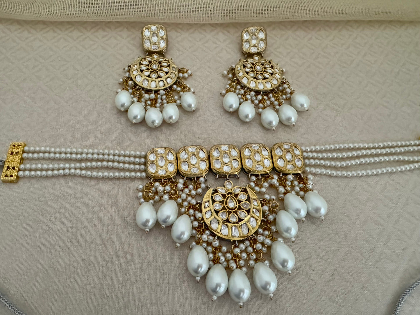 ANJALI KUNDAN CHOKER SET