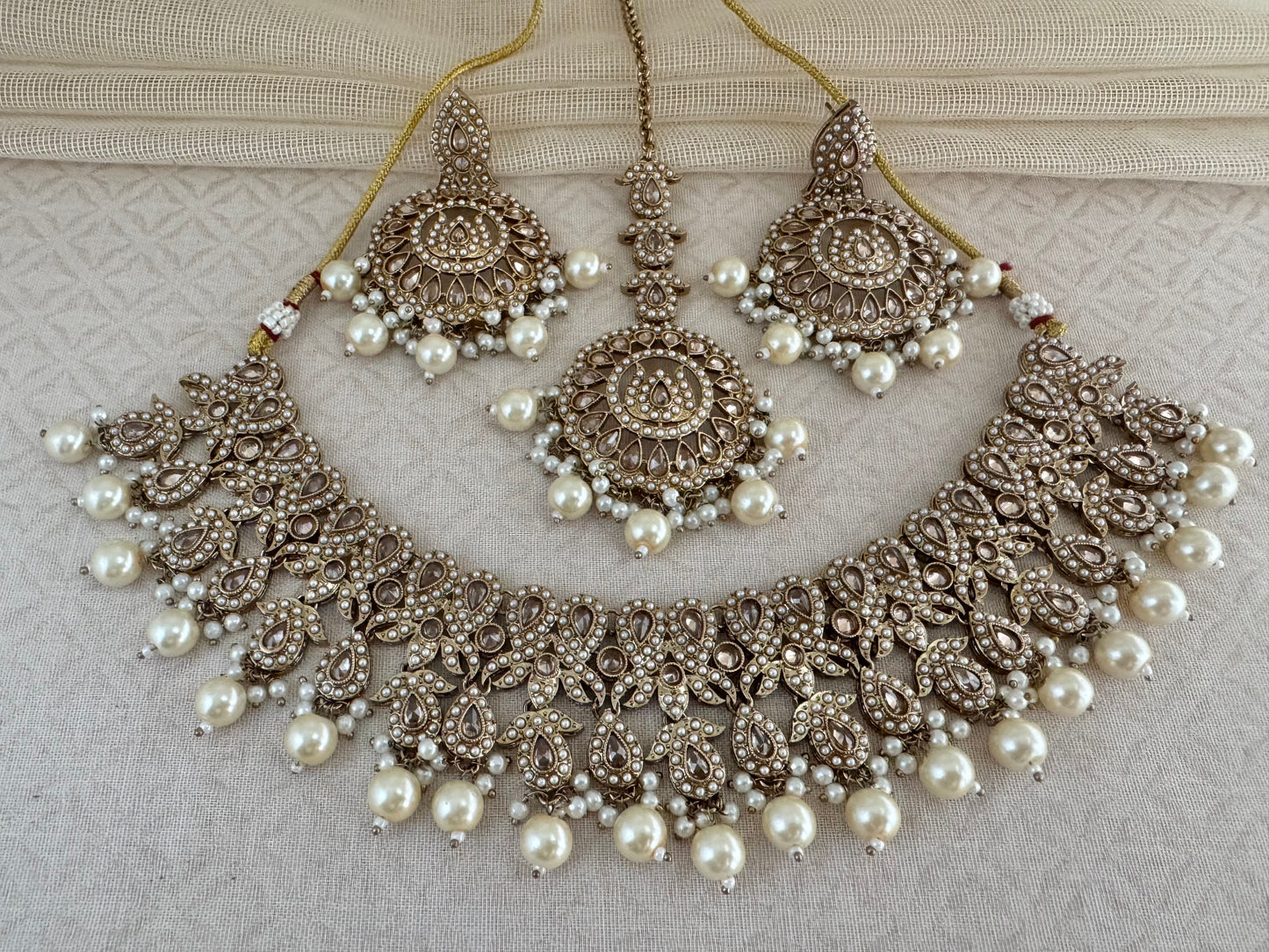 RIYA PEARL NECKLACE SET