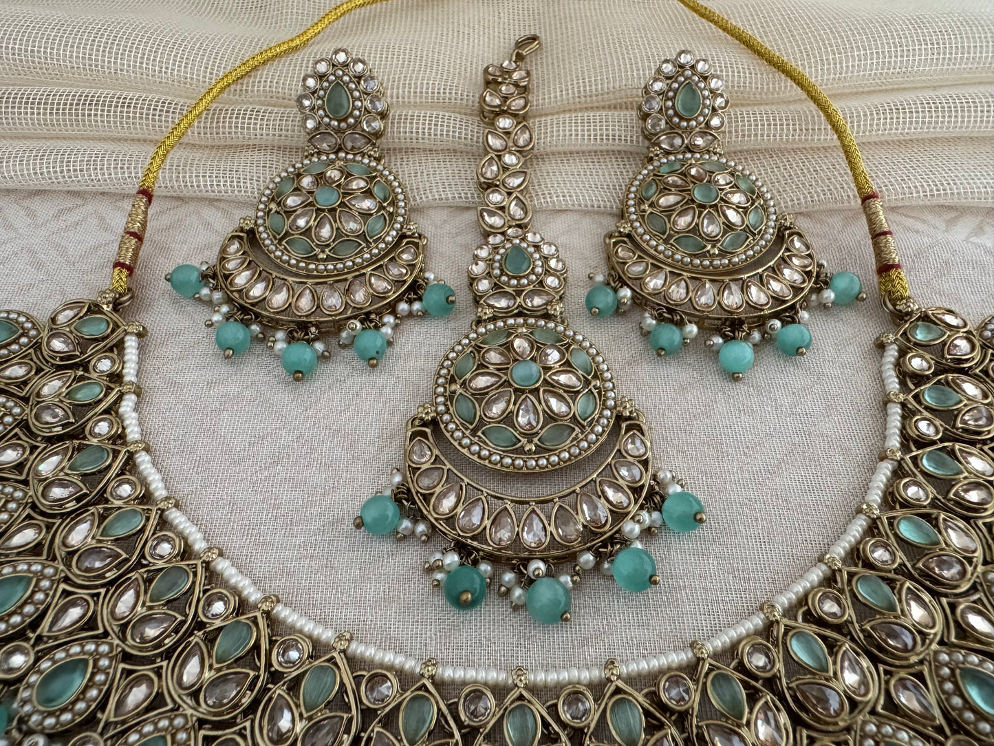 RIDHI PASTEL GREEN NECKLACE SET