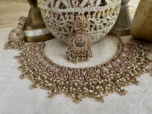 LEAH LIGHT PINK NECKLACE SET