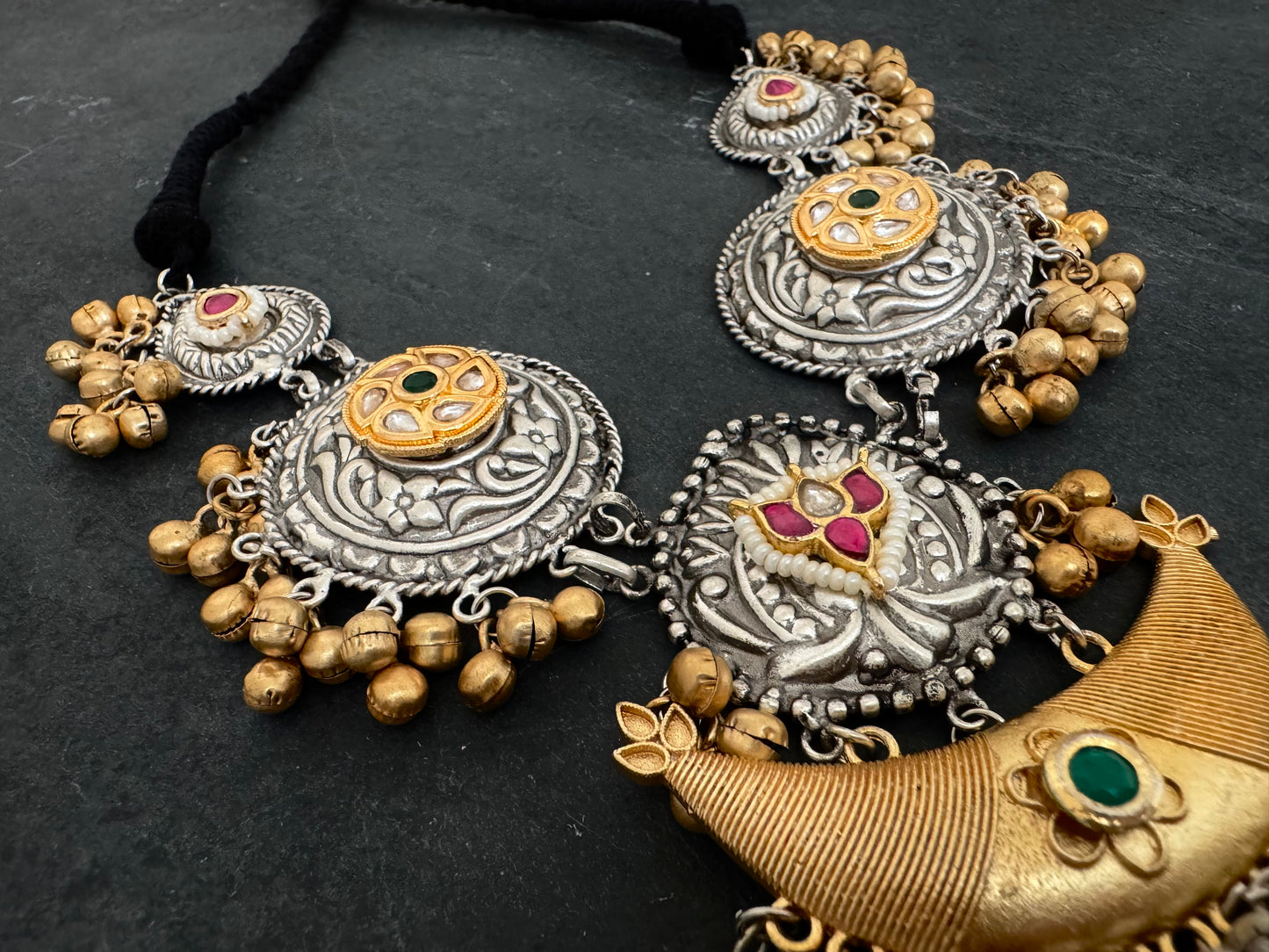 RUHI TWO-TONE NECKLACE