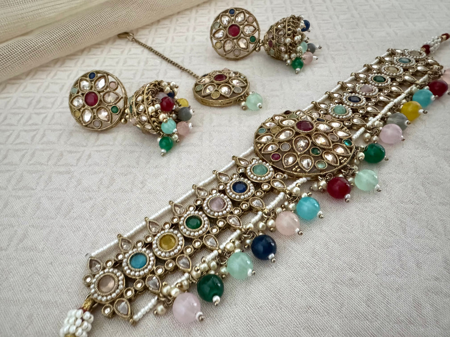 INAYA NAVRATAN MULTICOLOR CHOKER SET