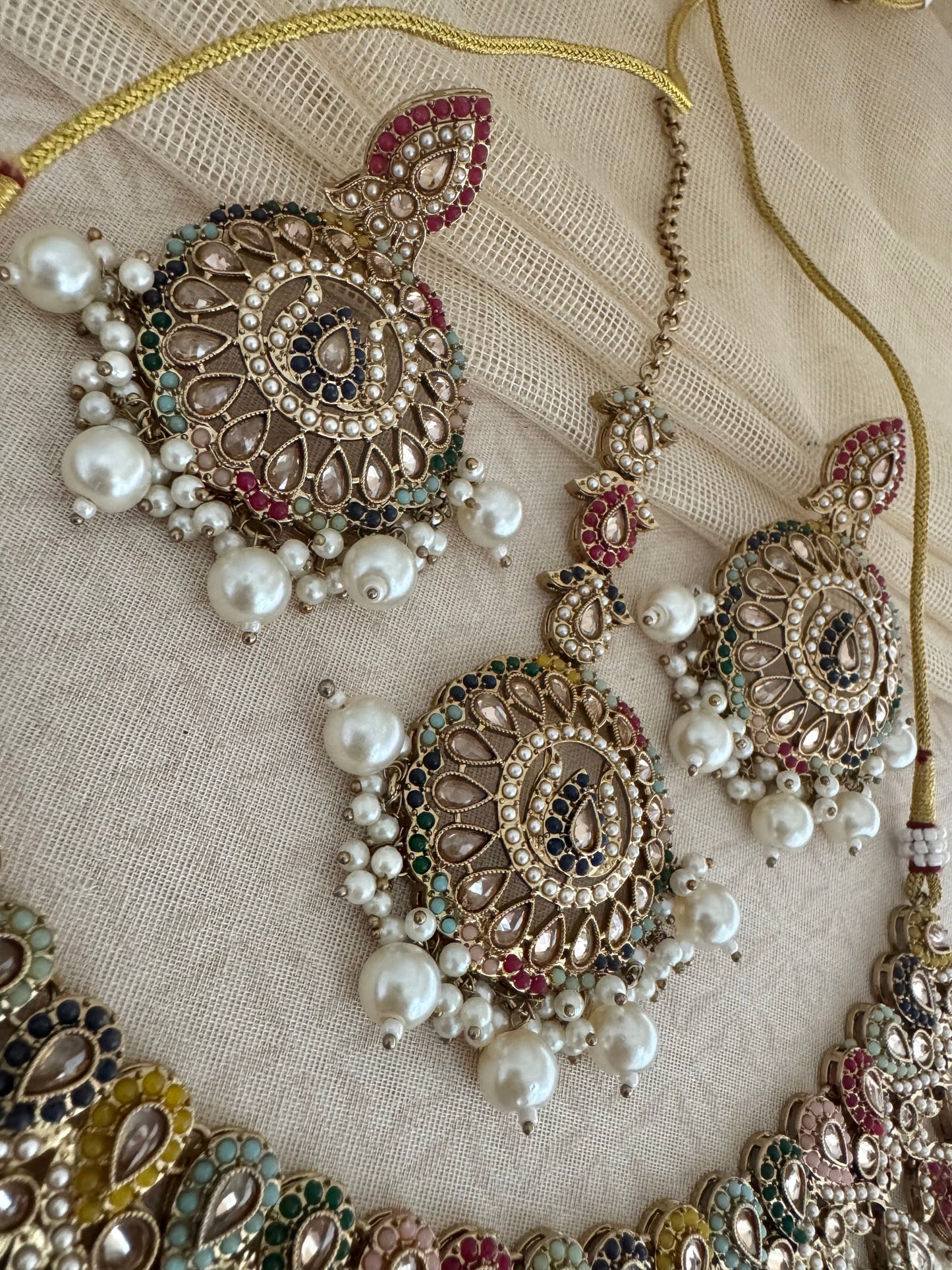 RIYA MULTICOLOR NECKLACE SET