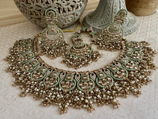 LEAH SAGE GREEN NECKLACE SET