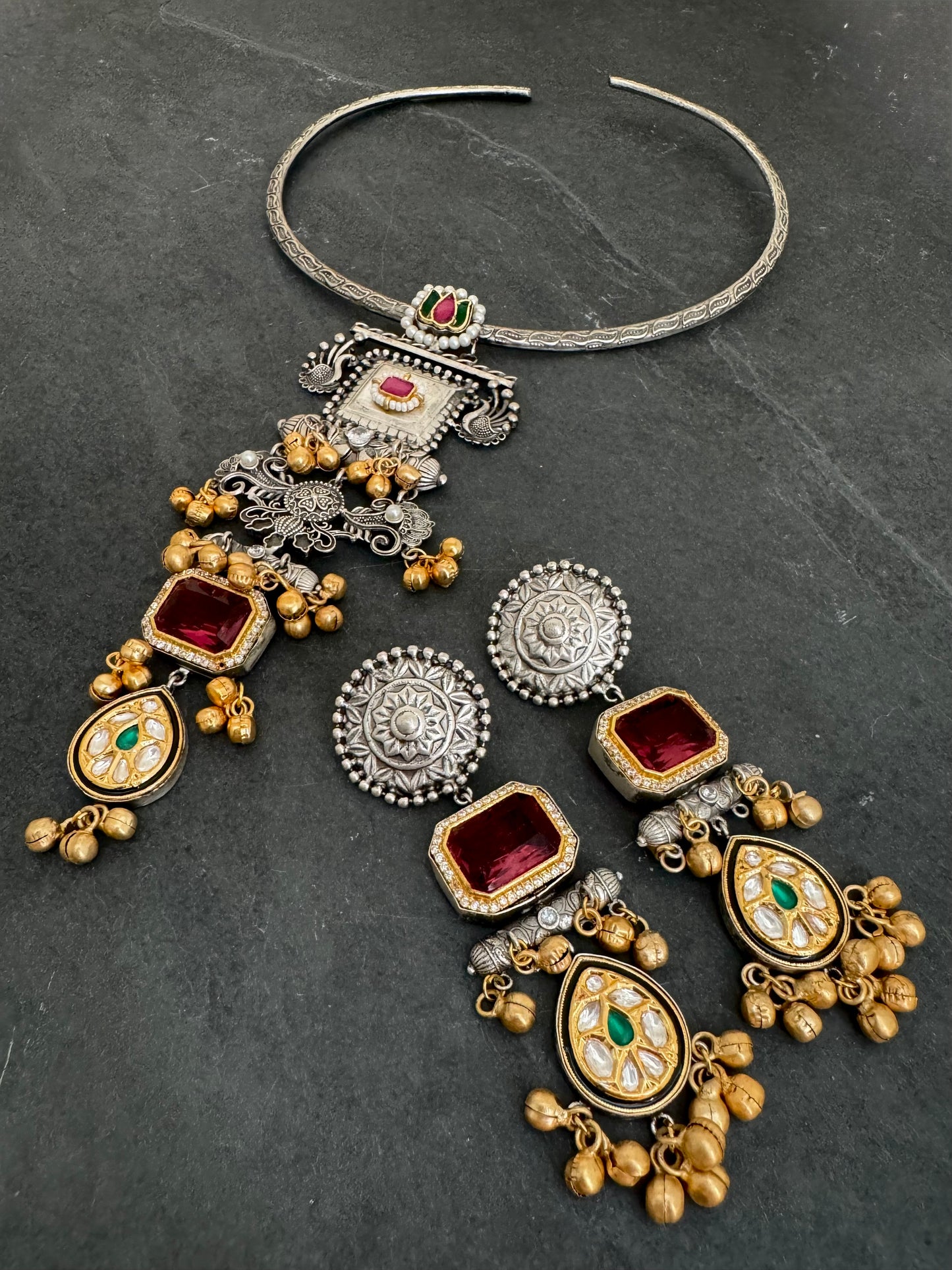 MEDHA TWO-TONE HASLI NECKLACE