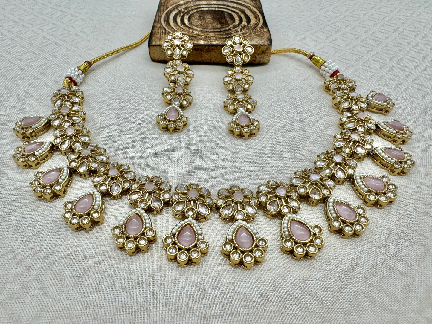 RIMAYA PINK NECKLACE SET