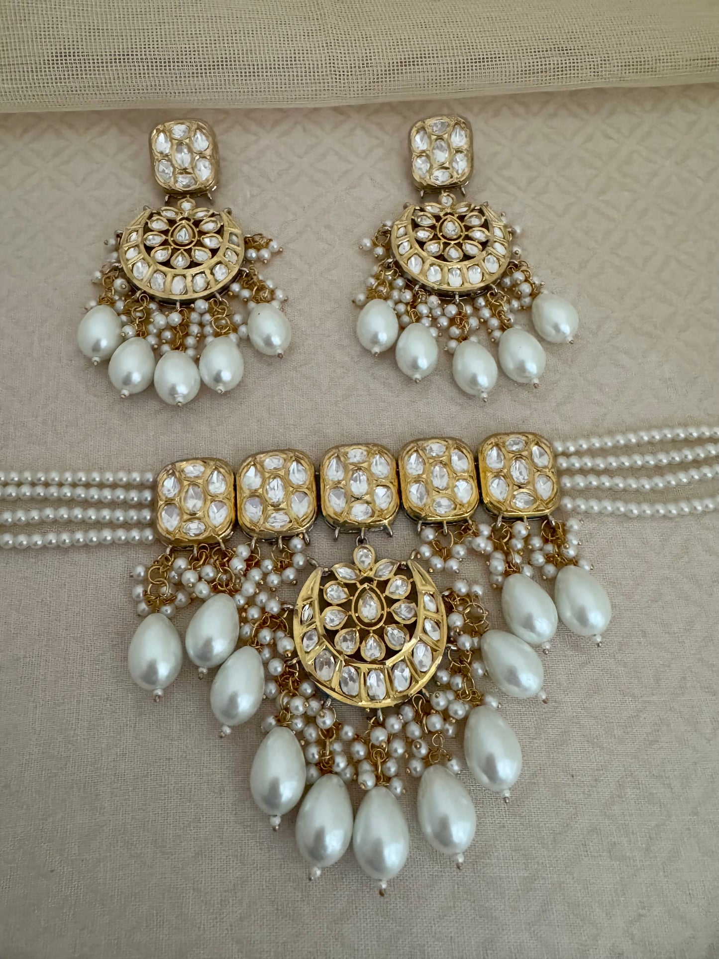 ANJALI KUNDAN CHOKER SET