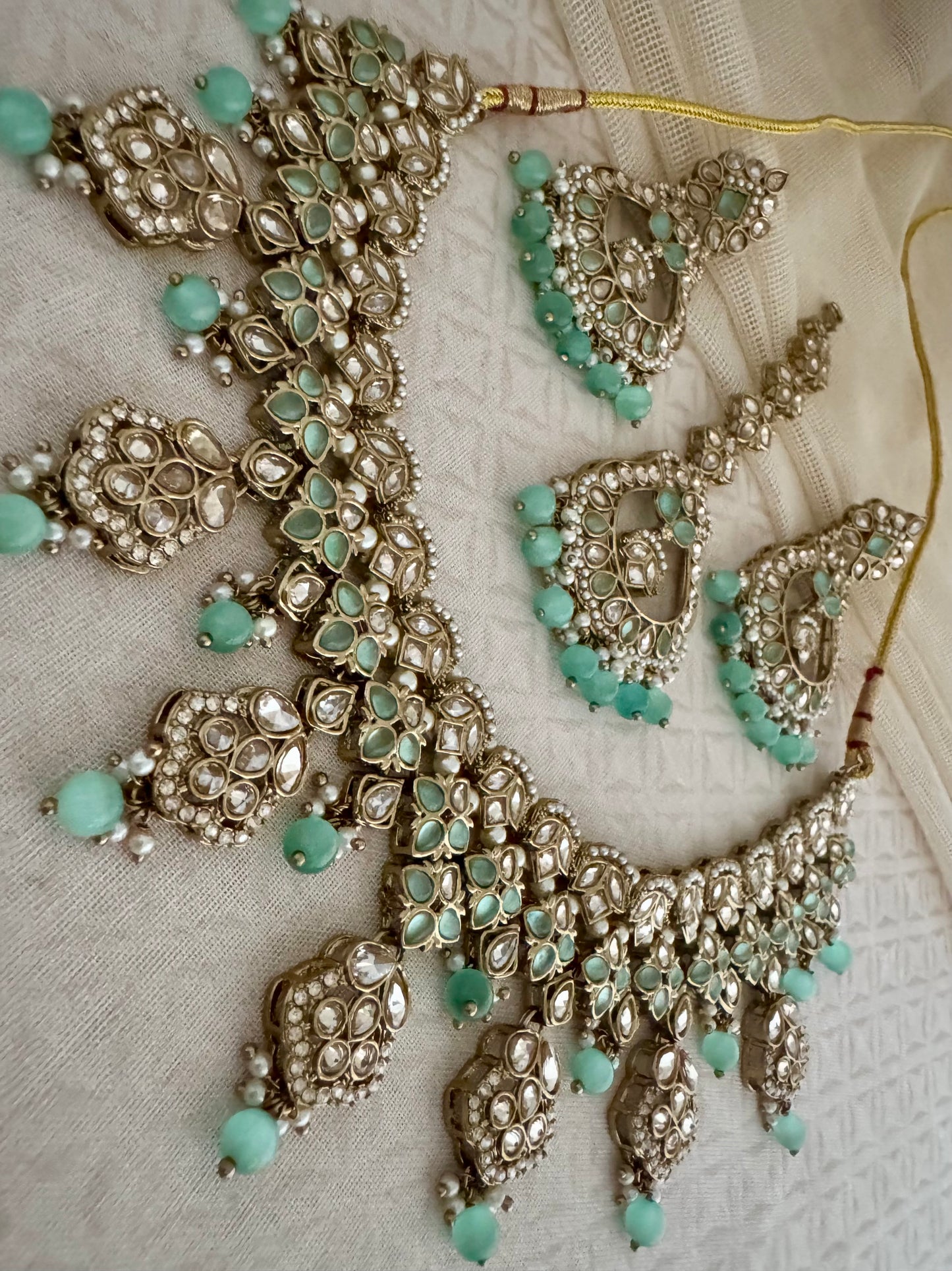 VEDA PASTEL GREEN NECKLACE SET