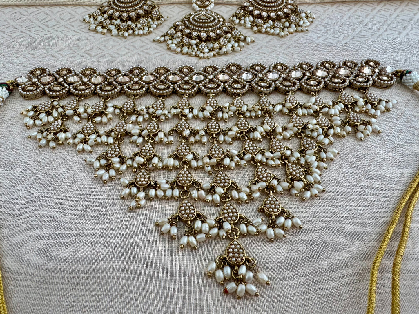 ALISHA BOHO PEARL FRINGE CHOKER SET