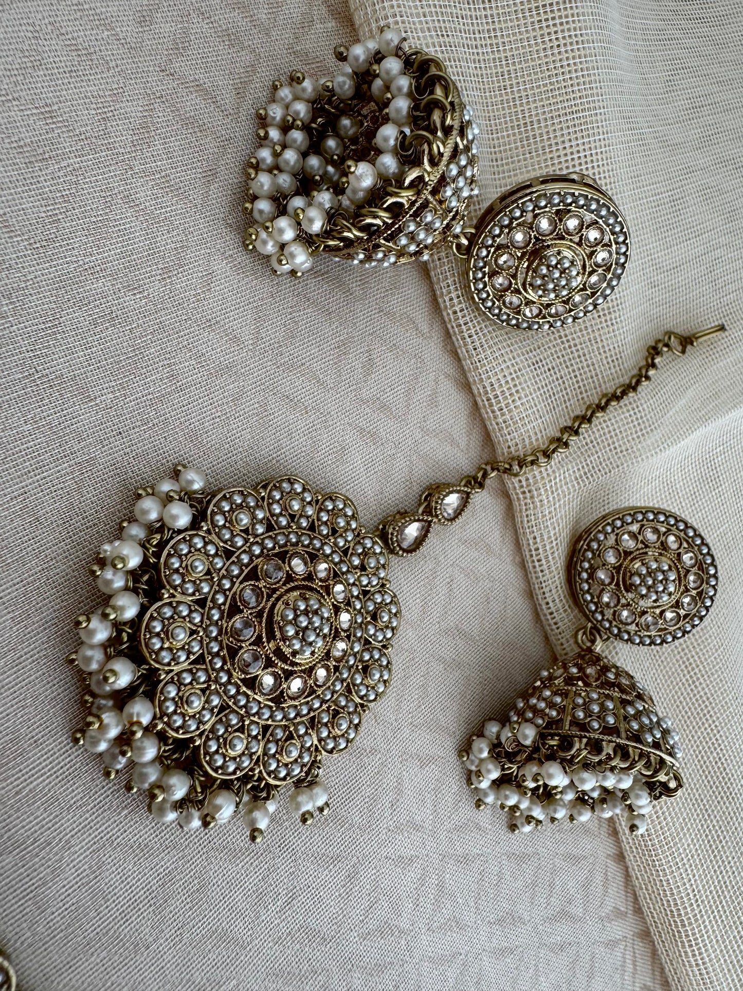 ZEESHA BOHO PEARL FRINGE CHOKER SET