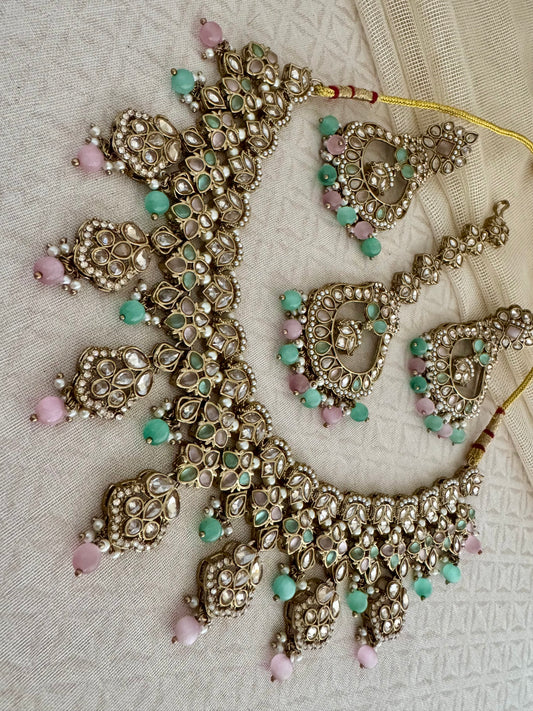 VEDA PASTEL PINK - GREEN NECKLACE SET