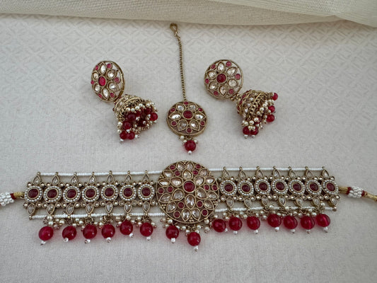 INAYA RUBY RED CHOKER SET