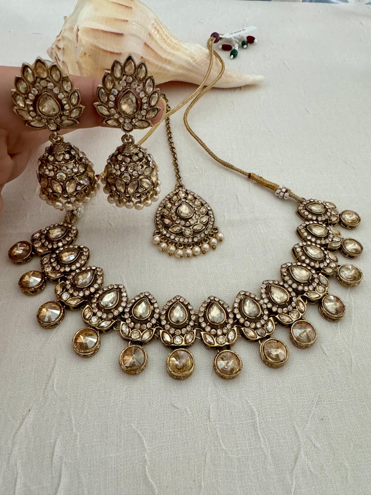 SOHA ANTIQUE GOLD BRONZE NECKLACE SET