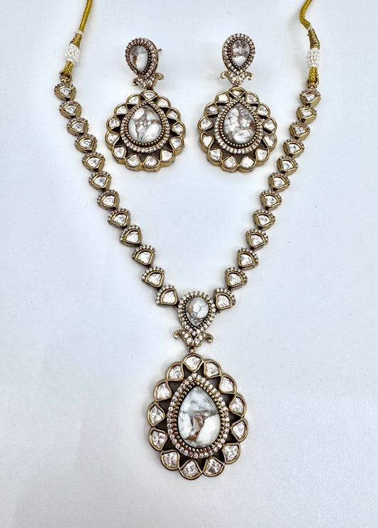 Devika White Agate Pendant Necklace Set
