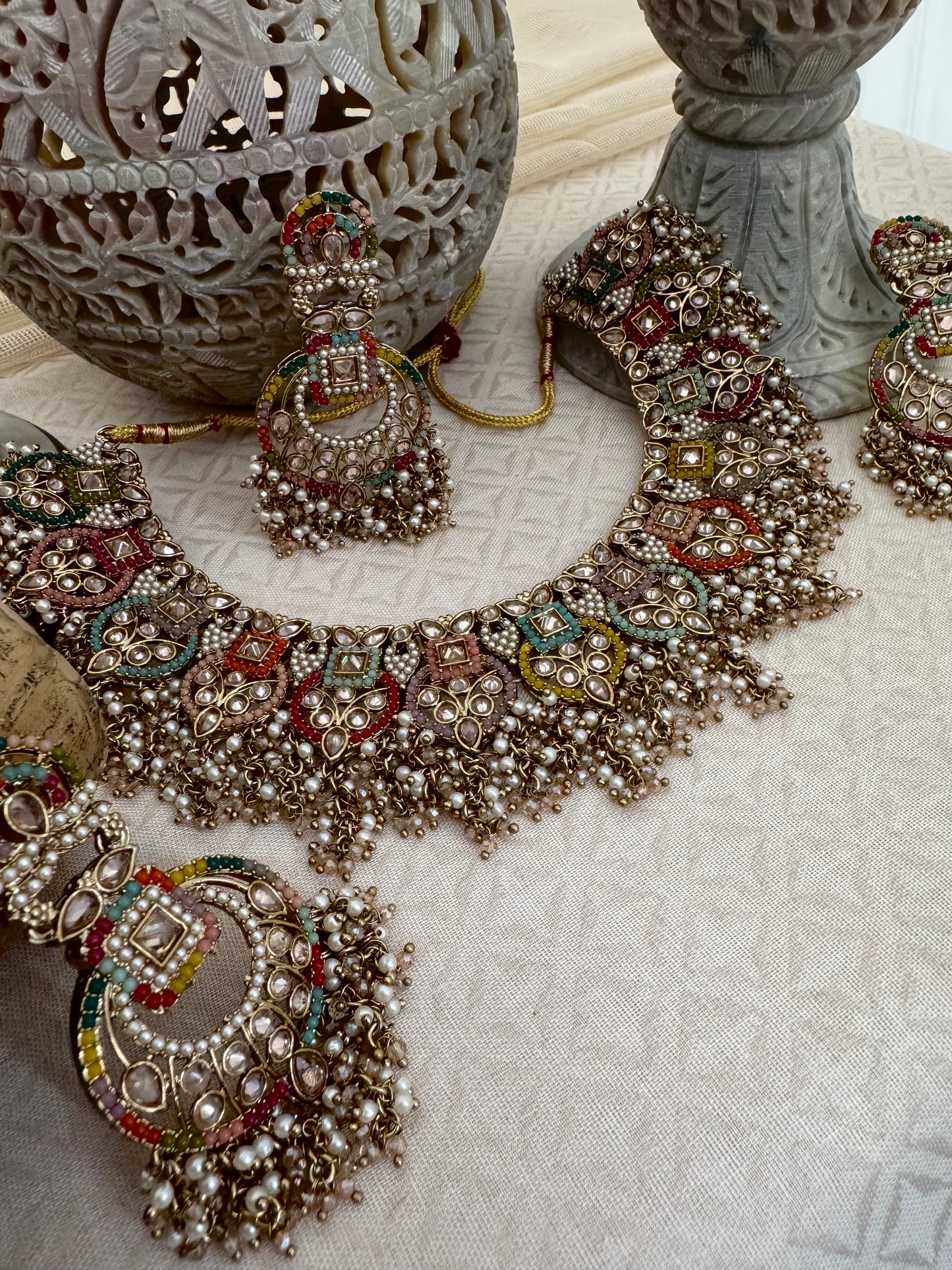 LEAH MULTICOLOR NECKLACE SET