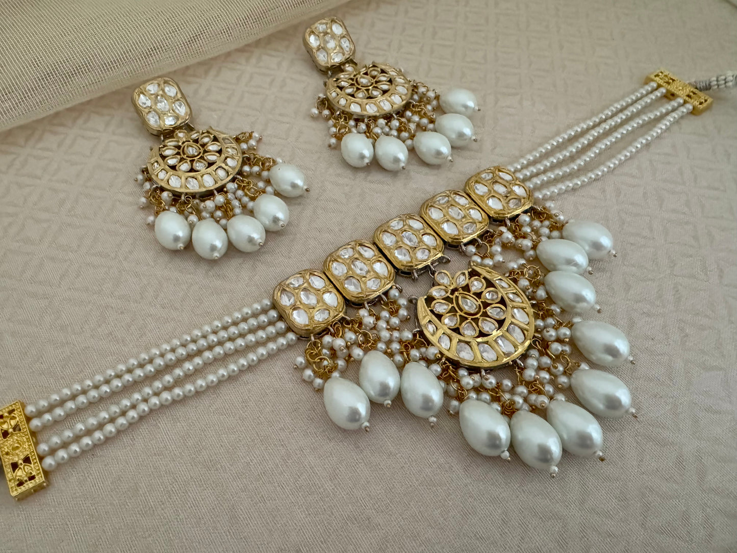 ANJALI KUNDAN CHOKER SET