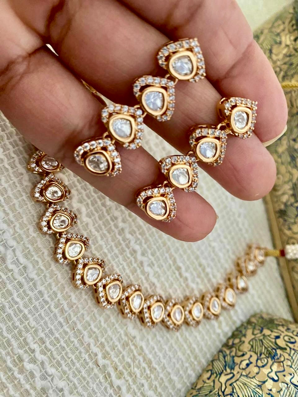 ARIANA POLKI & CZ SINGLE LINE SWEETHEART NECKLACE SET