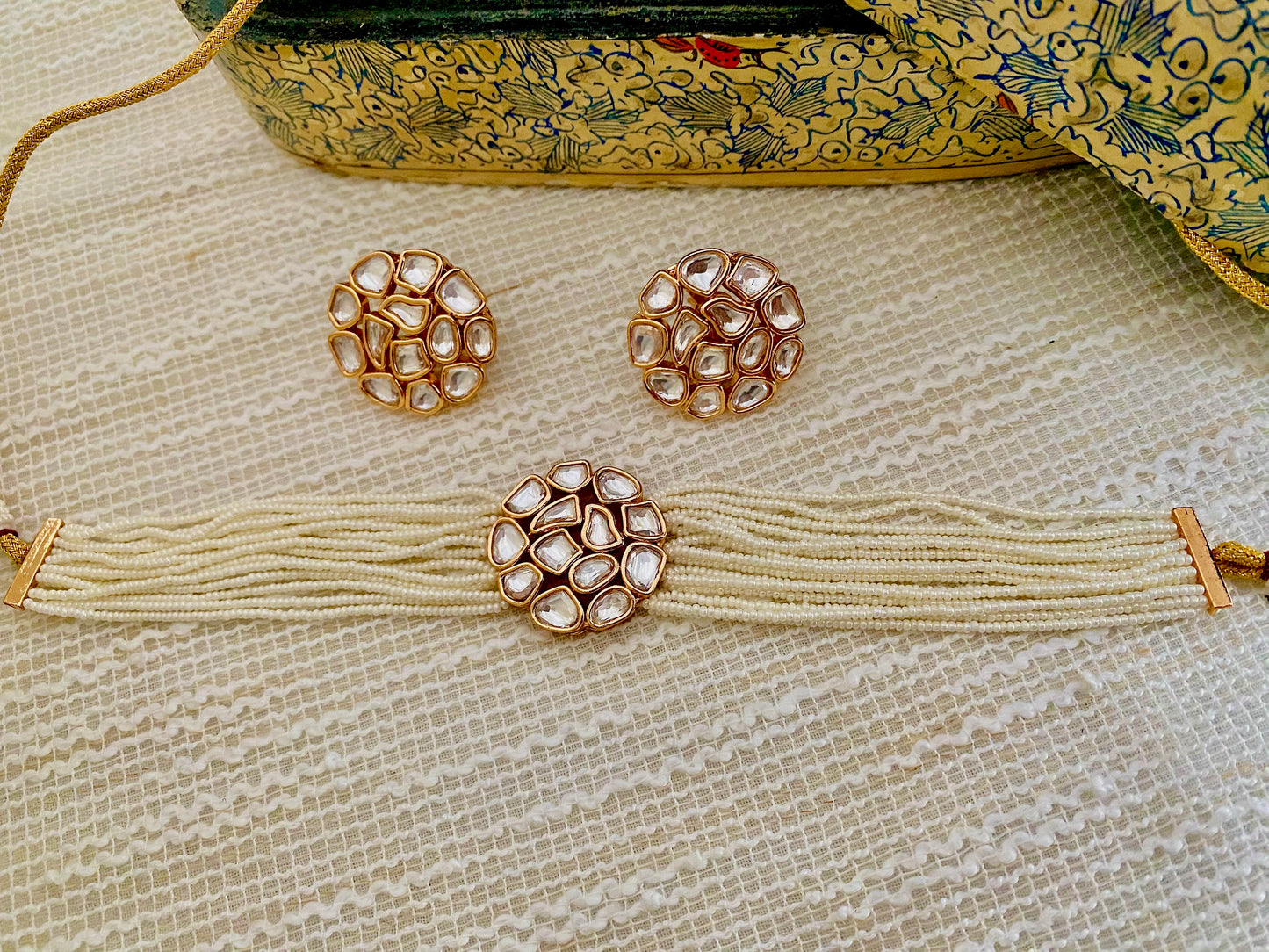 AAMEYA POLKI PEARL CHOKER SET