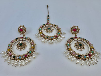 Amber Geometric Earrings Mangtika Set