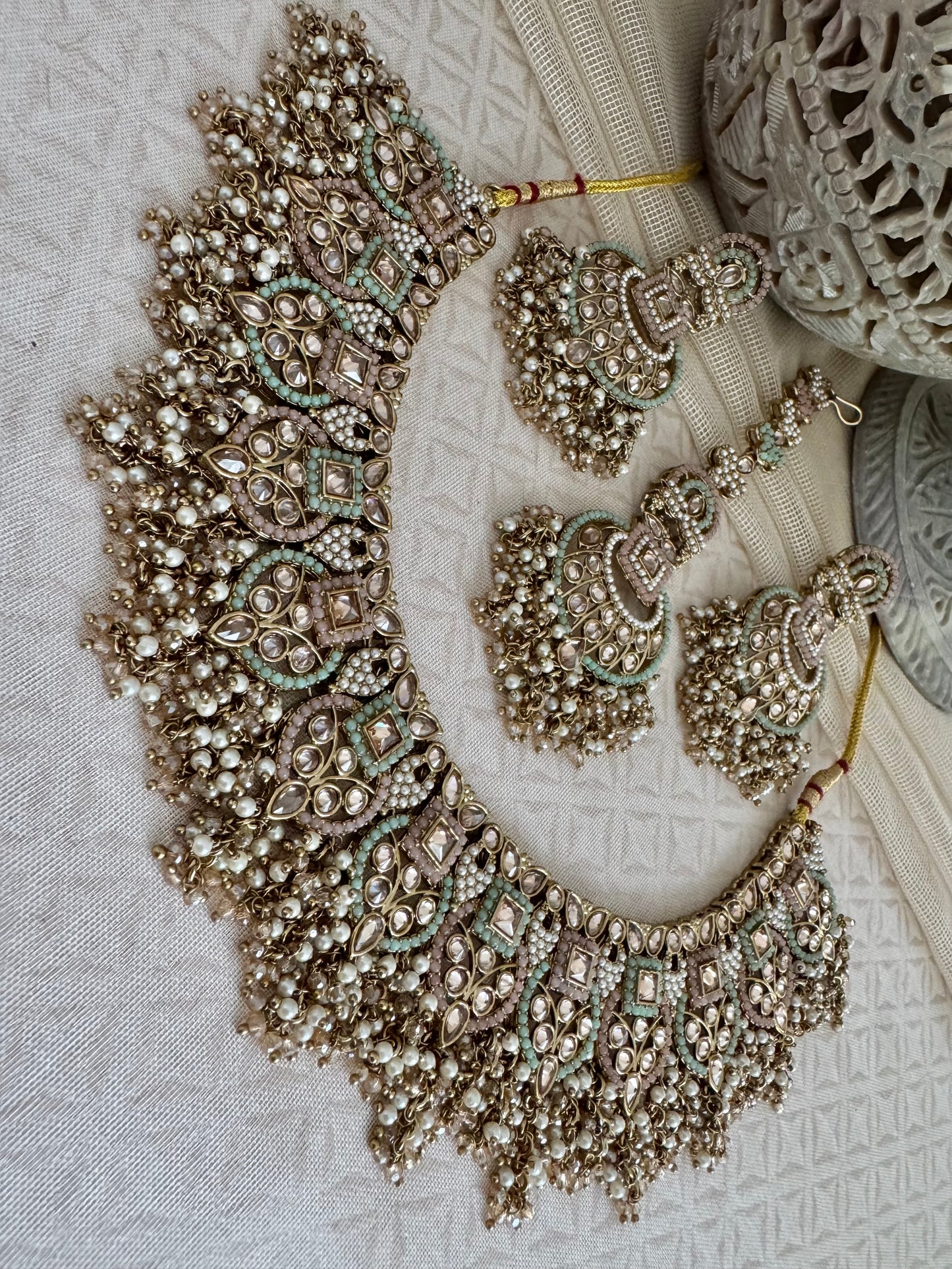 LEAH PINK-GREEN NECKLACE SET