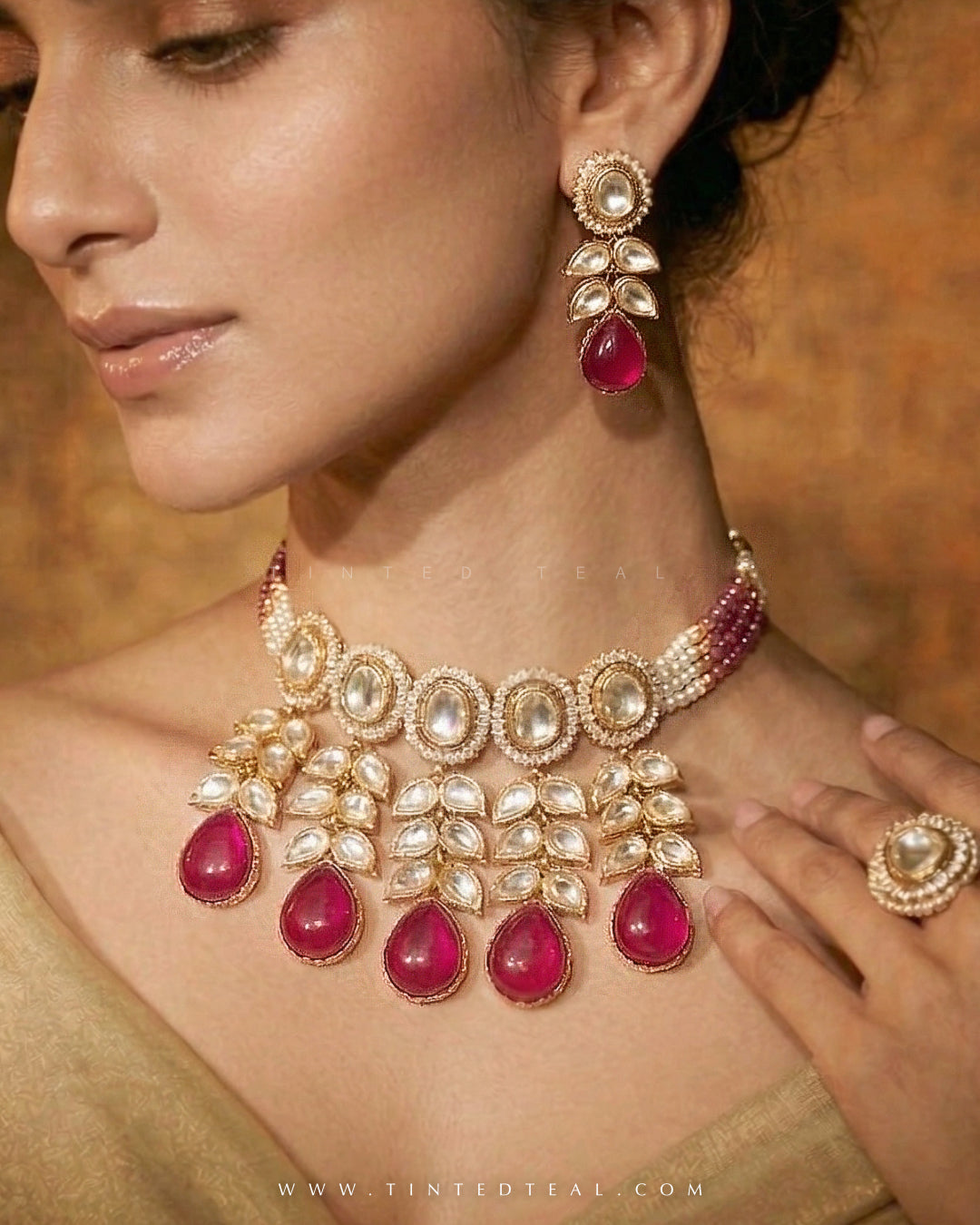 Amrita Kundan Choker Necklace Set