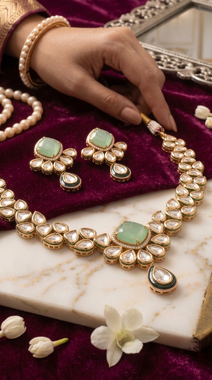 Sayani Green Chalcedony Kundan Necklace Set