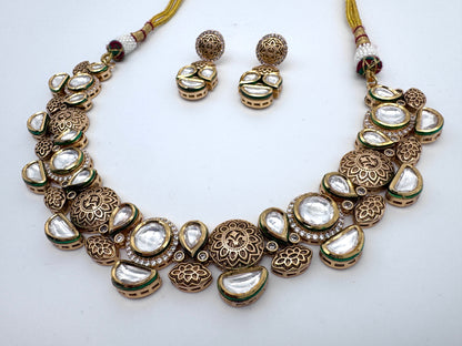 Pranali Bronze Kundan Necklace Set
