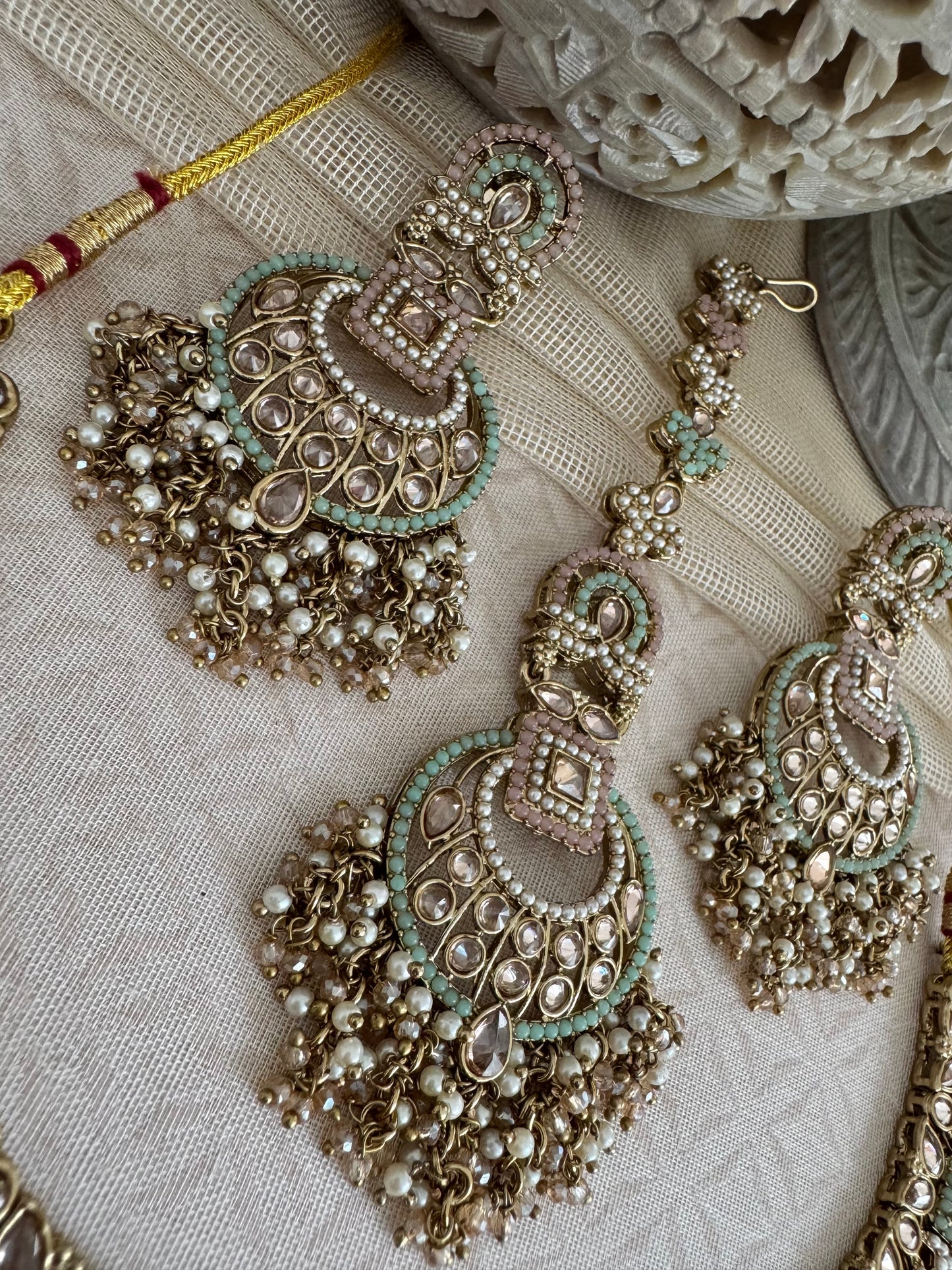 LEAH PINK-GREEN NECKLACE SET