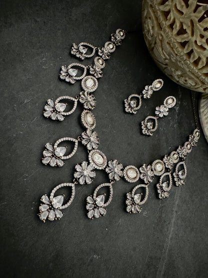 VERA VICTORIAN CZ NECKLACE SET