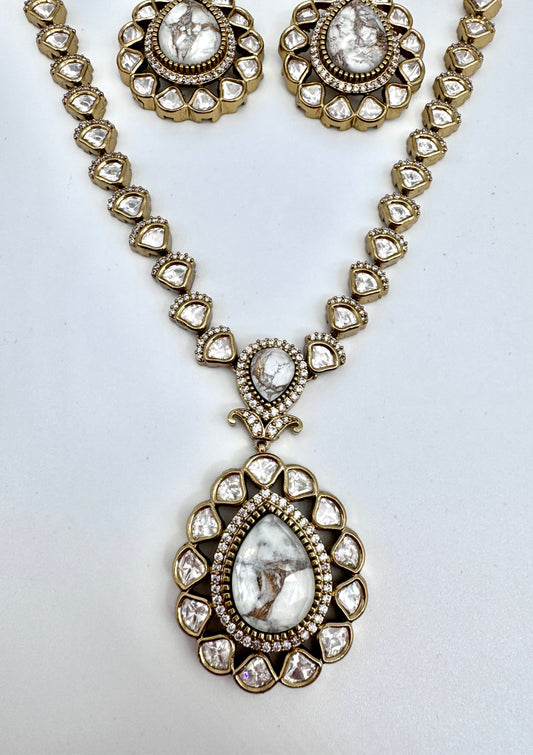 Devika White Agate Pendant Necklace Set