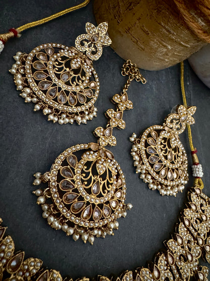 SUKRITI PEARL NECKLACE SET