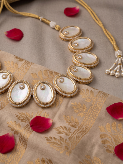 ESHA NOIR & PEARL ROYALE NECKLACE STUD SET