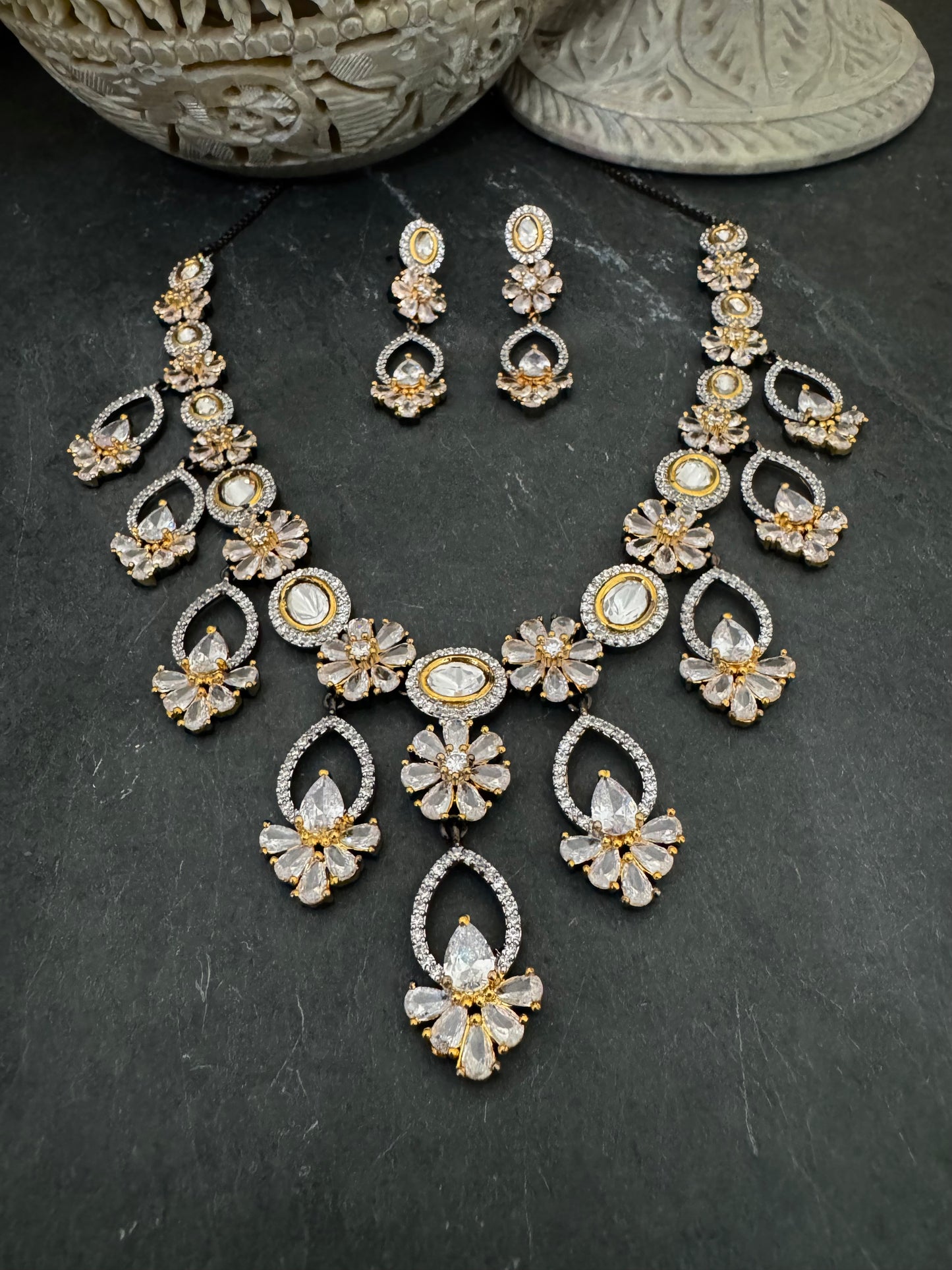 VERA TWO-TONE VICTORIAN CZ NECKLACE SET