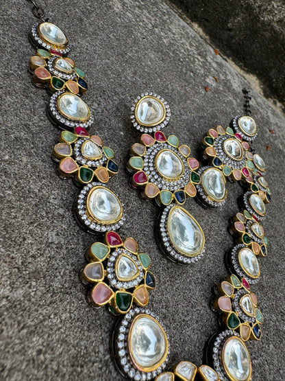 RESHMA POLKI NAVRATAN VICTORIAN NECKLACE SET