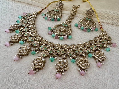 VEDA PASTEL PINK - GREEN NECKLACE SET