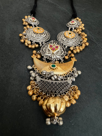 RUHI TWO-TONE NECKLACE
