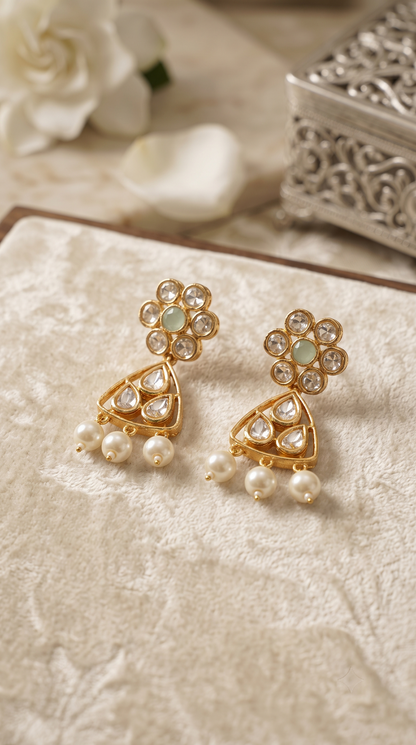Kavya Kundan Choker Necklace Set