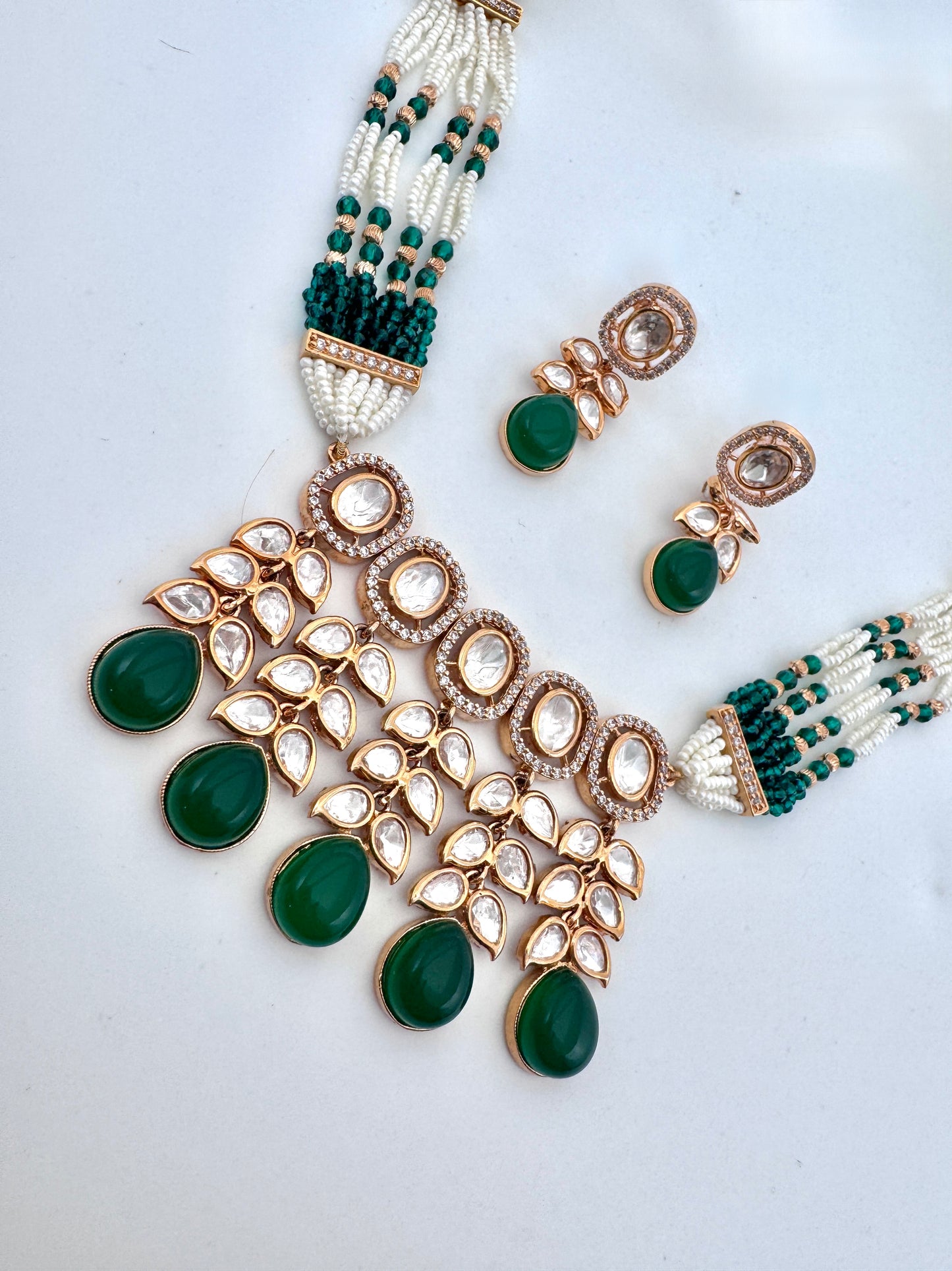 Amrita Kundan Emerald Choker Necklace Set