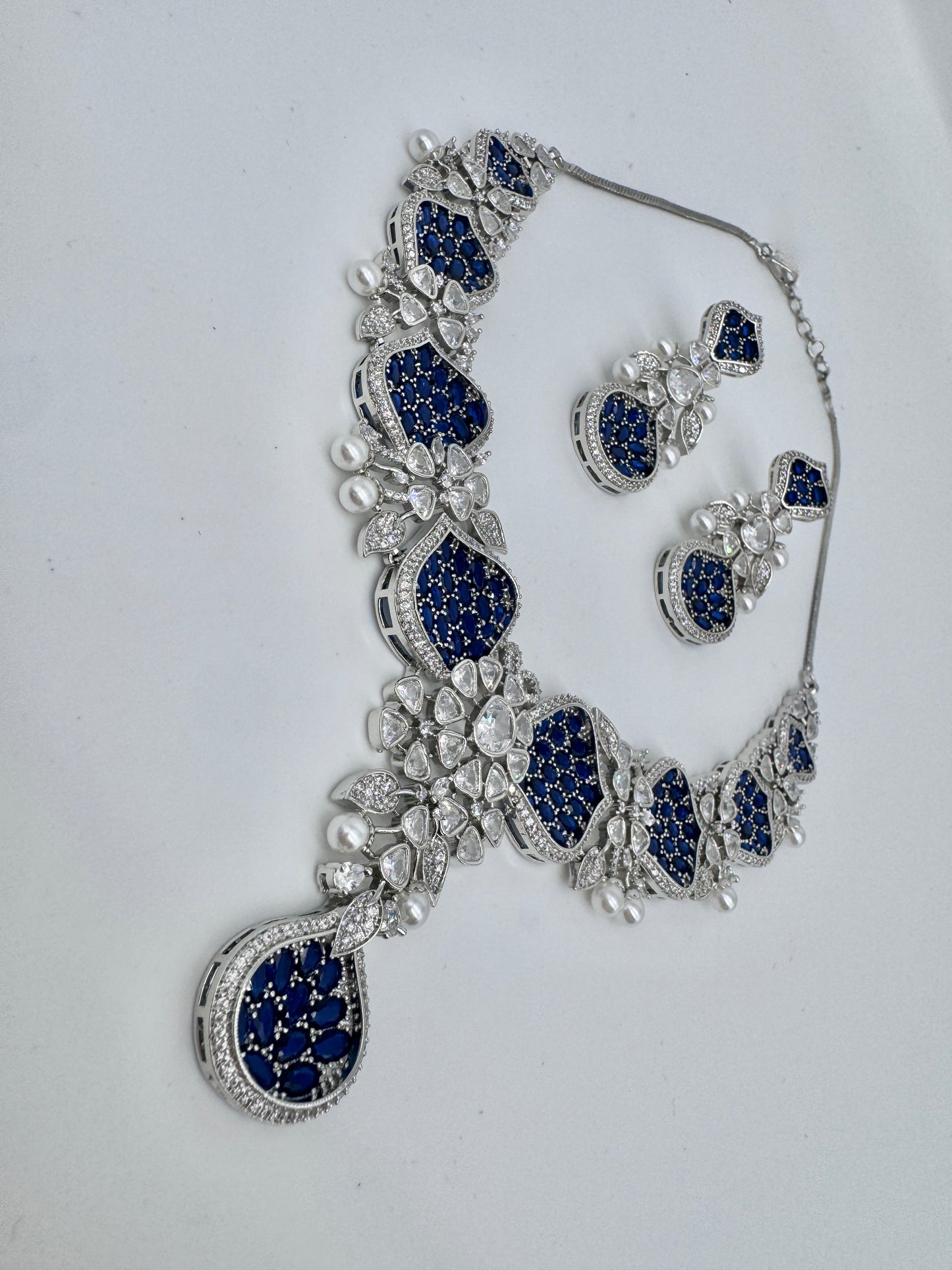 ARIELLE SAPPHIRE SILVER NECKLACE SET