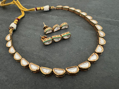 LARA KUNDAN STRING NECKLACE SET
