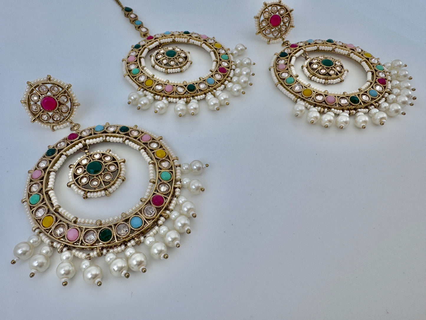 Amber Geometric Earrings Mangtika Set