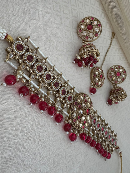INAYA RUBY RED CHOKER SET