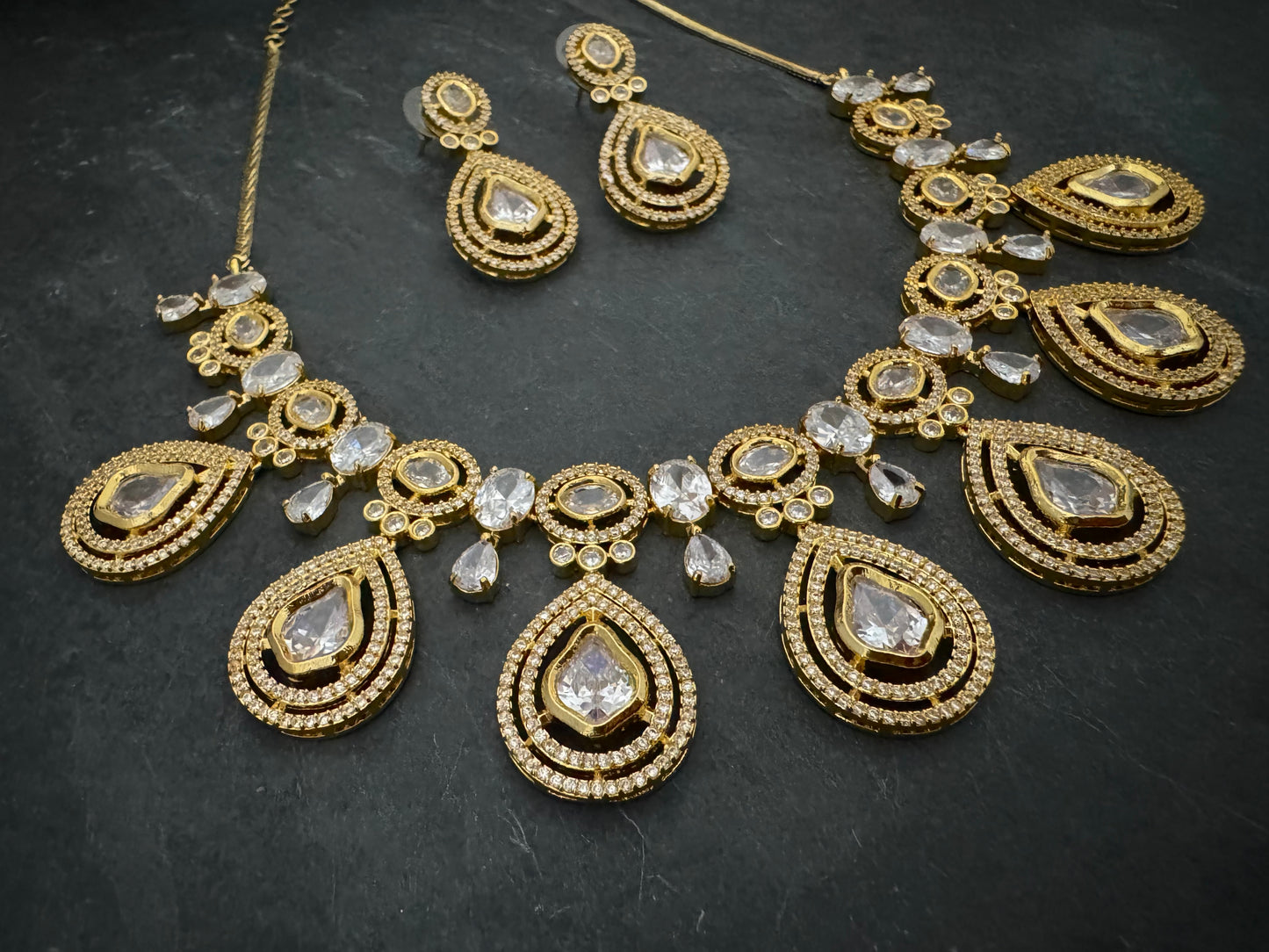SARA POLKI CZ GOLD NECKLACE SET