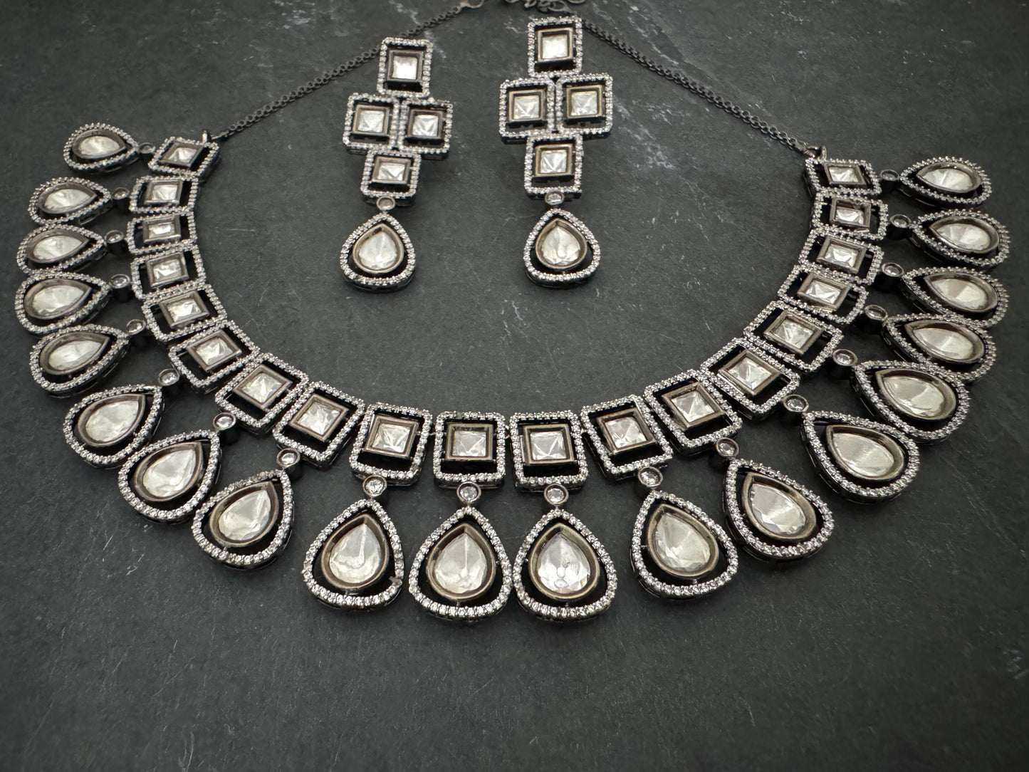 MISHA POLKI CZ VICTORIAN NECKLACE SET