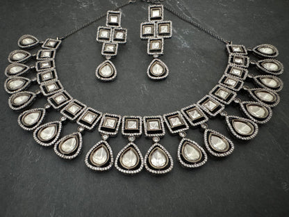 MISHA POLKI CZ VICTORIAN NECKLACE SET